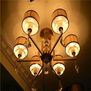 照明燈具